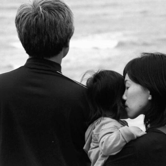 avvocato famiglia famiglia con figlia di spalle